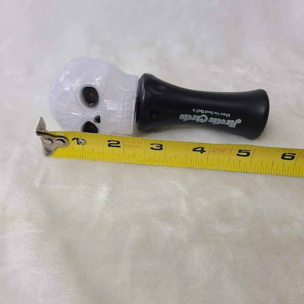 Arctic Circle Halloween Skull Flashlight Kids Meal Toy Hand Held Color changing - Picture 7 of 10